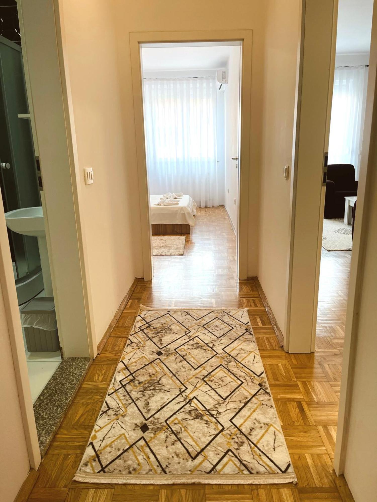 Apartment Troi Priştine Dış mekan fotoğraf